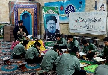 محفل انس با قرآن در دبیرستان‌های سمپاد شهید بهشتی و فرهنگیان شهید بهشتی شهرری