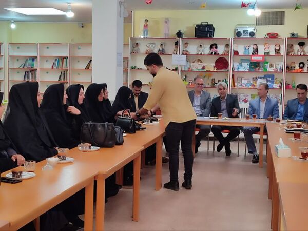 جلسه تقدیر از مدیران و معاونین پرورشی در کانون پرورش فکری کودکان و نوجوانان