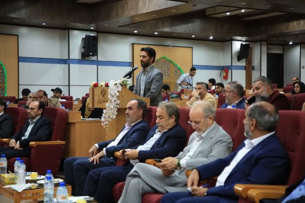 نشست صمیمی مدیران رسانه با استاندار قم