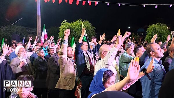 نود و سومین حضور پرشور مردم تویسرکانی در تجمع شبانه