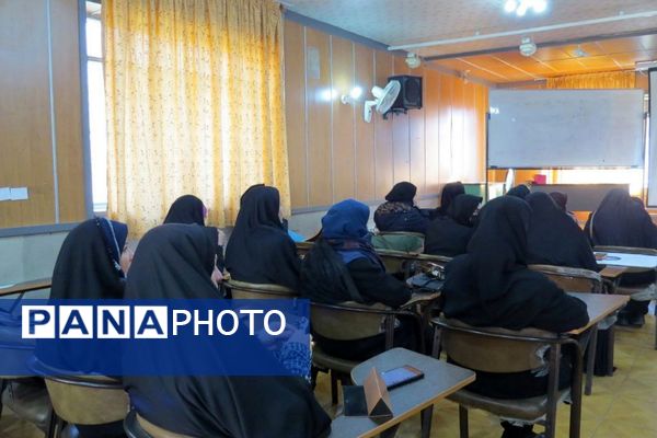 گردهمایی دبیران تفکر و سبک زندگی ناحیه یک شهرری