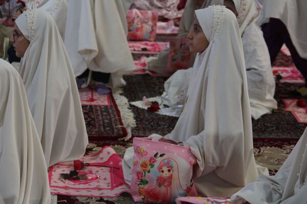 آغاز فصل بندگی در فضای شور و معنویت