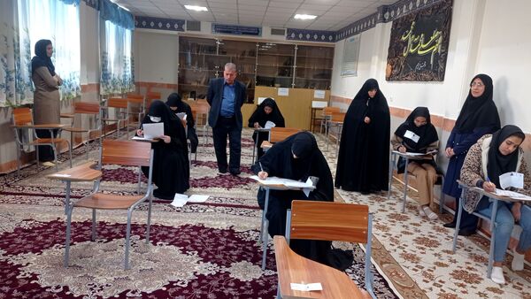 امتحانات نوبت اول در شهرستان‌های خلیل آباد و کاشمر