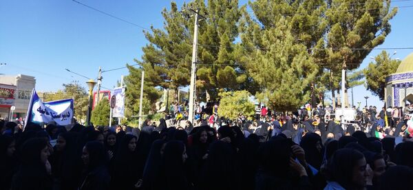 استکبار ستیزی از جنس راهپیمایی در زاوه