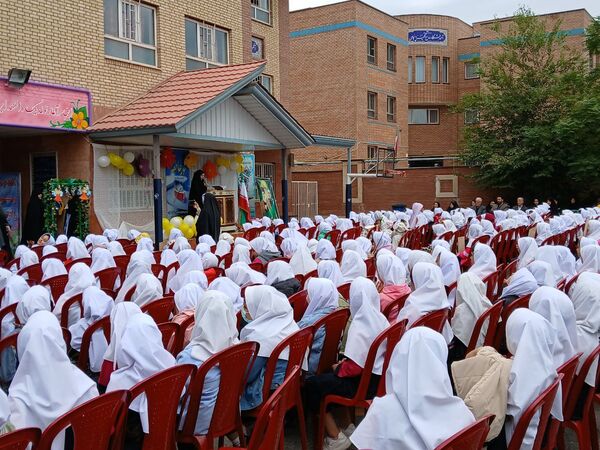 جشن عاطفه‌ها در منطقه ۱۶