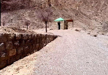 قدمگاه علی بن موسی الرضا از تفرجگاههای شهر سورمق