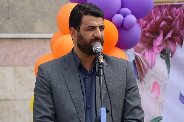آیین گرامیداشت مقام معلم و به صدا درآوردن زنگ سپاس معلم در مدرسه شهید مرادی و شهید کلانتری پاکدشت
