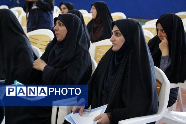 کارگاه آموزشی مهارت افزایی مربیان پیشتاز در بهارستان ۲