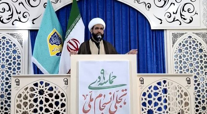 برپایی نماز جمعه در رودان  