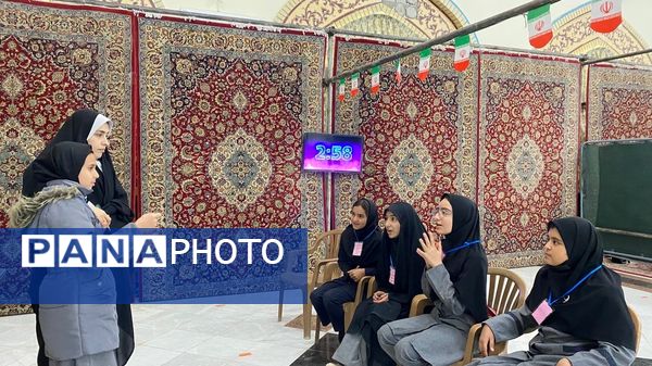 بازدید دانش آموزان دبیرستان دخترانه امید از آرامگاه شهید مدرس