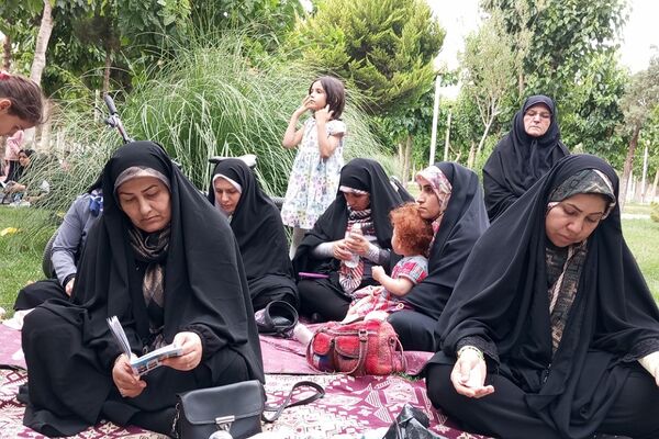 محفل پر فیض دعای عرفه در گلزار شهدا نصیرشهر