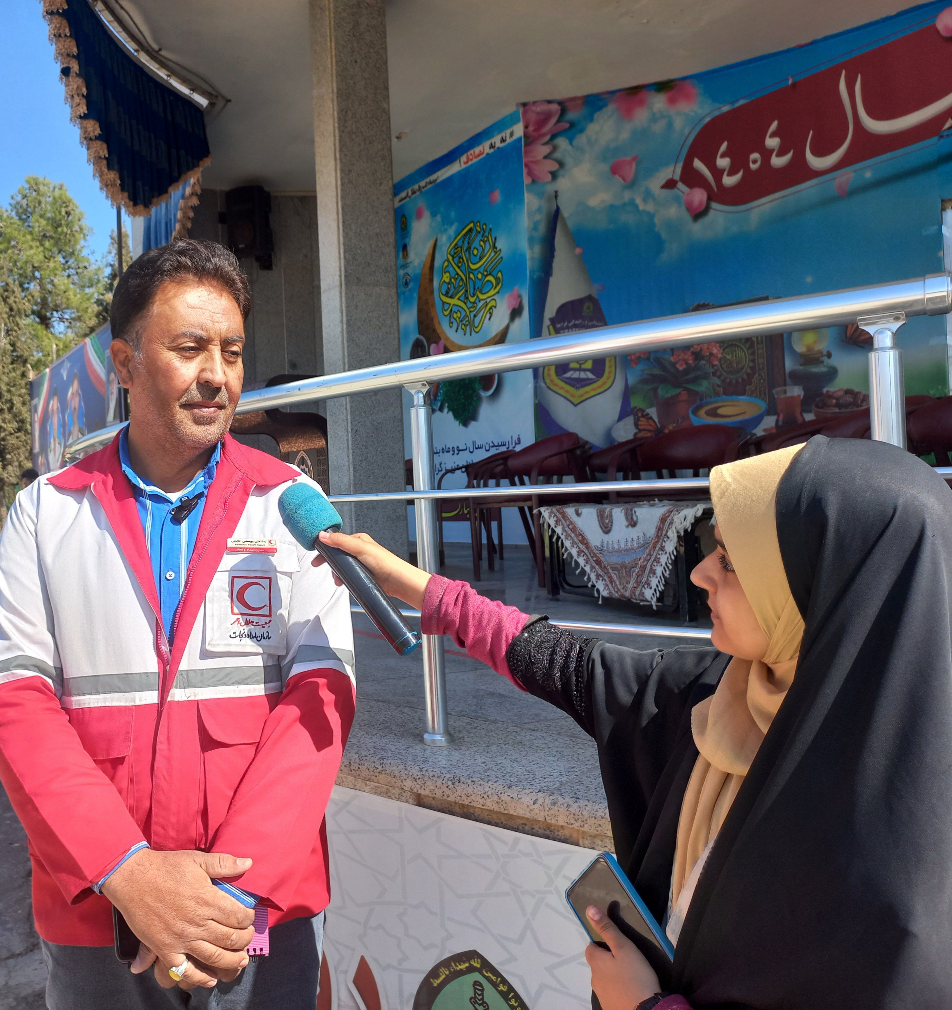  دانش‌آموزان  از حضور در مکان‌های شلوغ و استفاده از مواد محترقه خودداری کنند