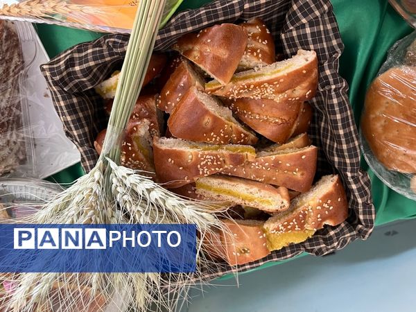 روز ملی نان و گندم در دبستان جوادالائمه شهرستان قدس