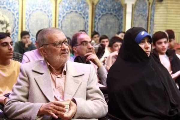 طنین میثاق بندگی در بهار انقلاب