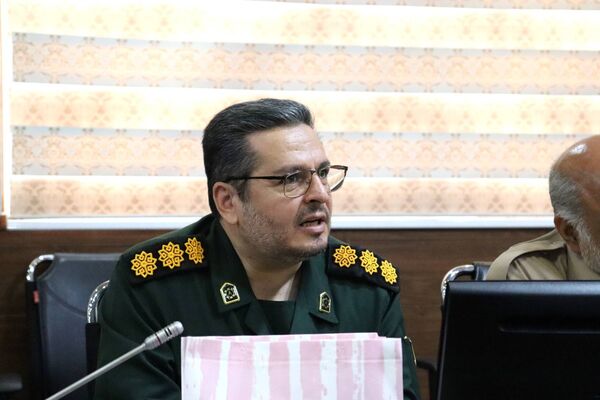گرامیداشت هفته معلم با تجلیل از فرهنگیان آموزش و پرورش منطقه ۱۴ 
