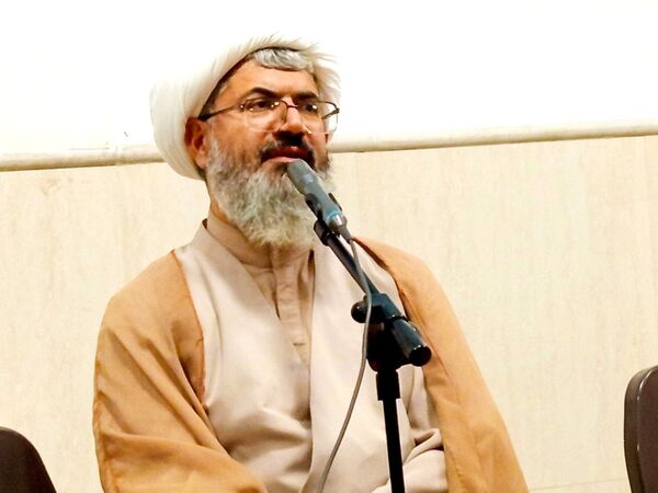 اعضای انجمن اسلامی با امام جمعه کاشمر دیدار کردند