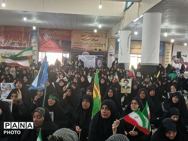 بیعت بانوان جیرفت‌زمین با رهبر انقلاب اسلامی