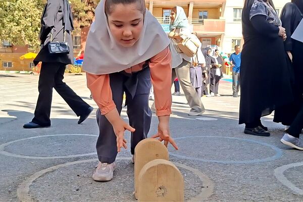 طرح میدان پویا در دبستان مهر شهریار برگزار شد