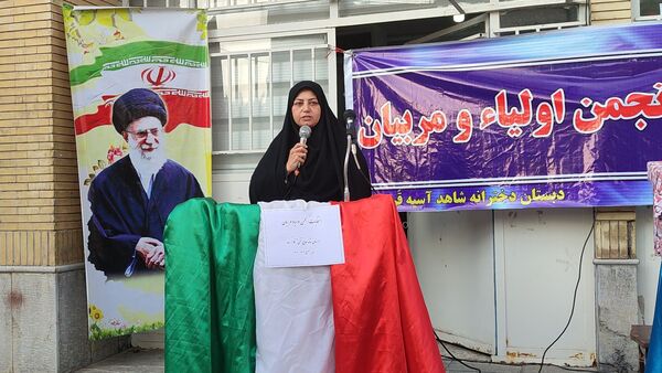 اولین مجمع عمومی انجمن اولیا مربیان دبستان شاهد حاج تقی آقا بزرگ ناحیه یک مشهد 