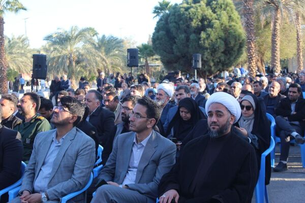 مثل نخل‌هایمان استوار ماندیم 