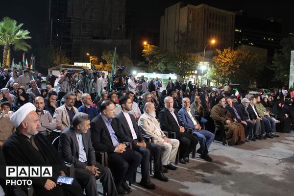 سردیس شهید «حاج رمضان» در میدان فلسطین رونمایی شد
