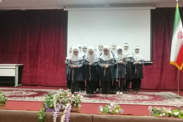 جشنواره دانش‌آموزی سرود در هنرستان سعادت پردیس 
