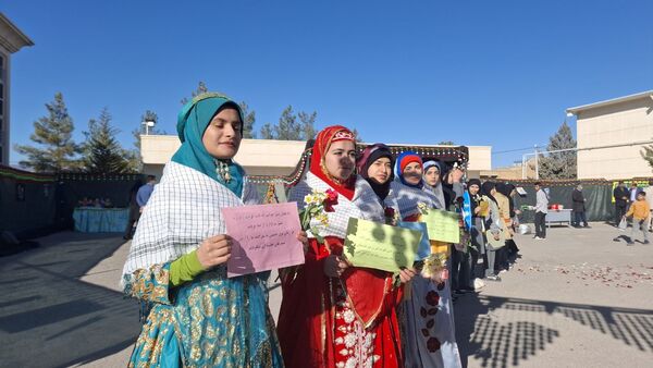 طنین زنگ انقلاب در مدارس یاسوج