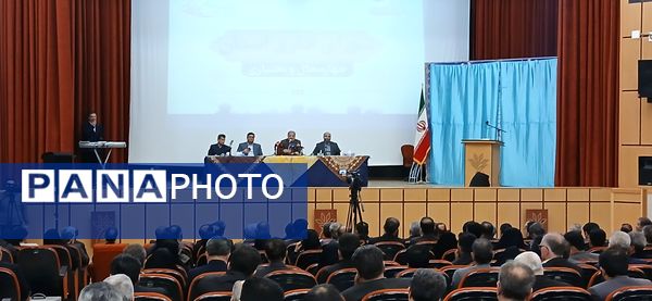 نشست شورای اداری استان چهارمحال و بختیاری با حضور وزیر آموزش و پرورش 