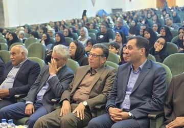 معلمان با استفاده از فناوری‌های نوین، روش‌های تدریس شان را با نوع یادگیری دانش آموزان مطابقت دهند