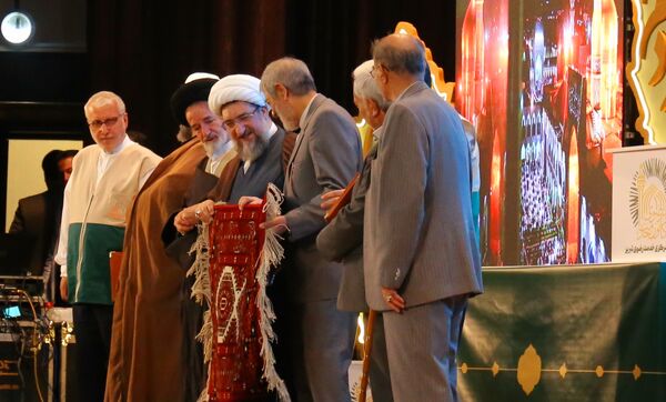 آیین تکریم و معارفه مدیر کانون‌های خدمت رضوی آذربایجان شرقی
