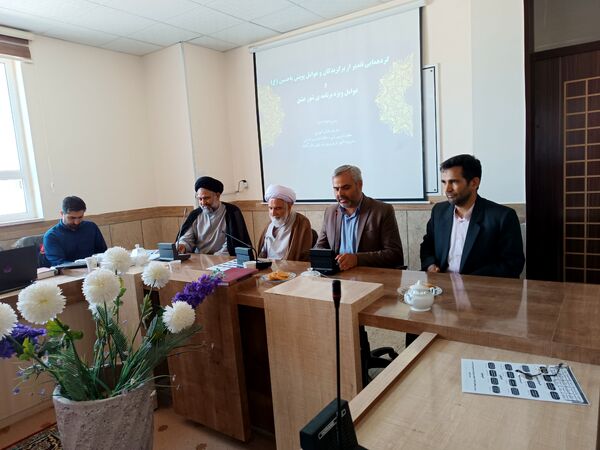 تجلیل از برگزیدگان پویش یاحسین(ع) در گناباد