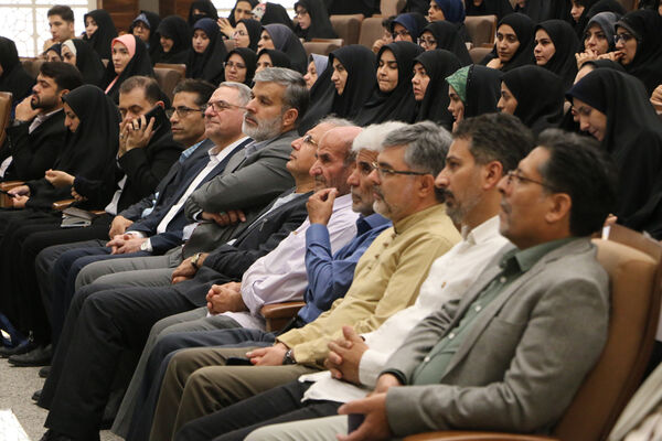 همایش سراسری «ما با هم می آموزیم»