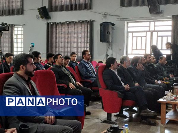 تجلیل از برگزیدگان 2 جشنواره پرورشی در شهرستان زرقان 