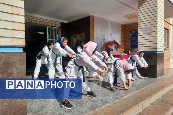 المپیاد درون مدرسه‌ای در مدارس بهارستان دو