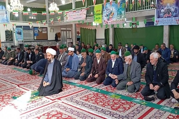 اقامه نماز عبادی،سیاسی جمعه همزمان با ایام دهه فجر در شهر بار نیشابور