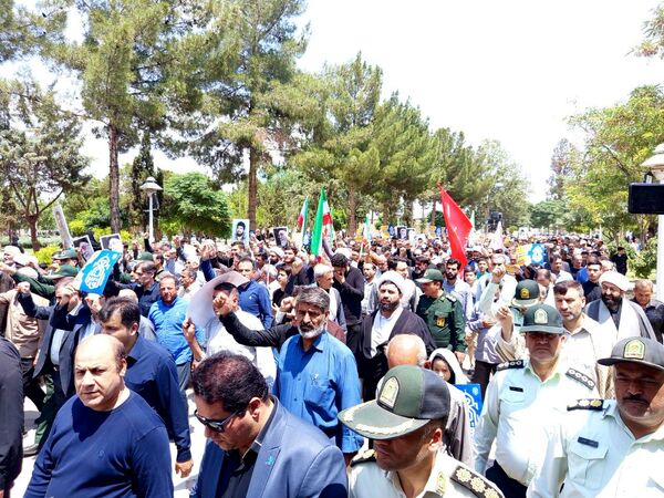 مشت هایی که انتقام را صدا می‌زند 