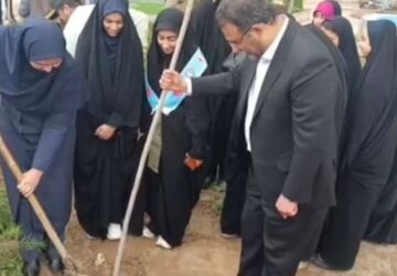  ۱۵ نهال در هنرستان کشاورزی سرخس به یاد شهدا کاشته شد