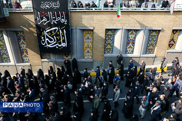 تشییع پیکر مطهر ۱۰۰ شهید گمنام