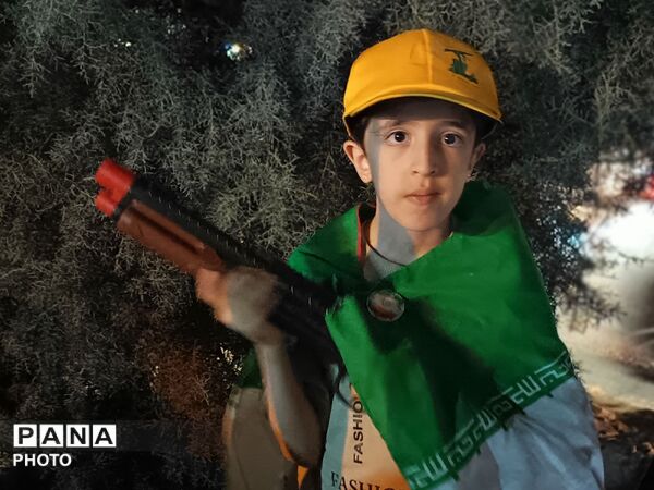 دومین اربعین حضور مردم غیور نیشابور همزمان با دومین سالگرد شهادت شهدای خدمت