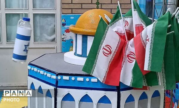 مراسم هیات نوجوانان «زیر گنبد طلا» به مناسبت اربعین