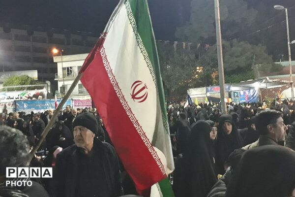 برپایی نماز استغاثه در میدان شهرری