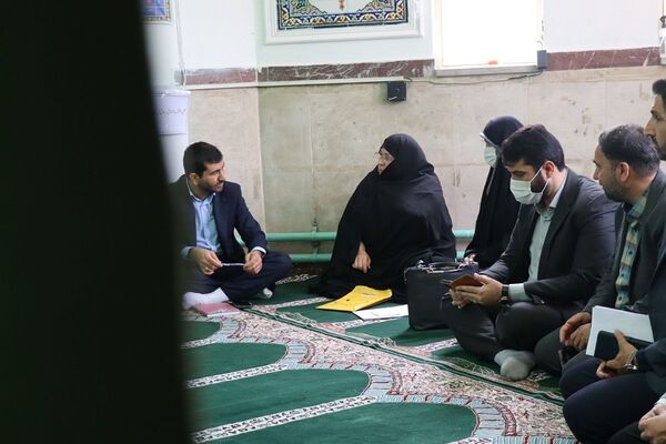 میز خدمت ویژه فرهنگیان در شهرستان پاکدشت به‌مناسبت گرامیداشت هفته معلم 