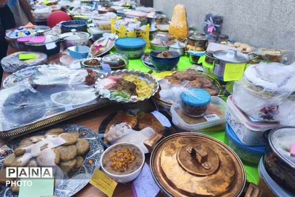 روایت تصویری از همدلی خانه و مدرسه در هفته پیوند اولیا و مربیان