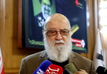 اتوبوس‌های دوکابین وارد کشور شد