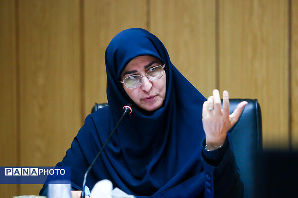 آموزش هدفمند معلمان و مدیران برای استفاده صحیح از هوش مصنوعی