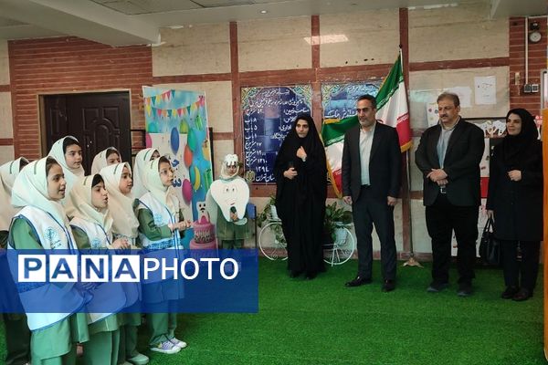 افتتاحیه پویش دهان و دندان و وارنیش فلوراید در دبستان نیلوفر رفیعی ناحیه دو شهرری 