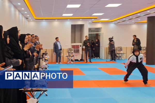 ایجاد انگیزه در دانش‌آموزان ورزشکار با سالن ورزشی مناسب