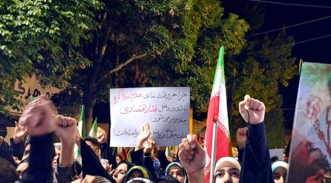 میدان‌داری شبانه شهر شهیدپرور زرقان به عشق وطن
