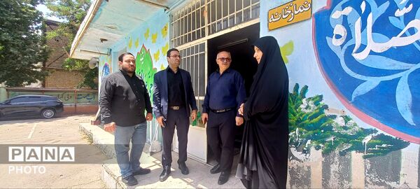 بازدید مدیر آموزش و پرورش ناحیه ۴ کرج از مدرسه تزکیه اسکان زائران رهبر شهید