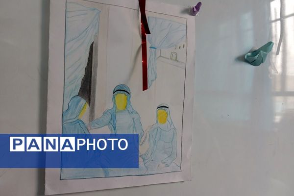 آیین گرامیداشت دهه فجر و اهدای جوایز در دبیرستان دانش‌نیا